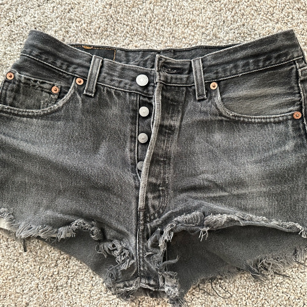 Levi high wasted shorts